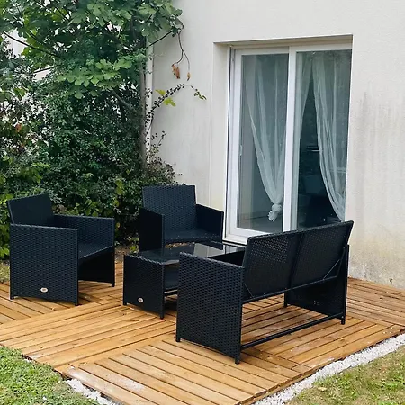 Maison Cosy, Bien Equipee, 15 Min Futuroscope, Chu