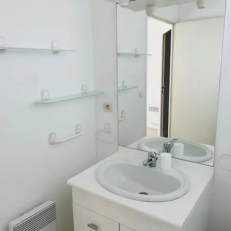 Hébergement de vacances Maison Cosy, Bien Equipee, 15 Min Futuroscope, Chu