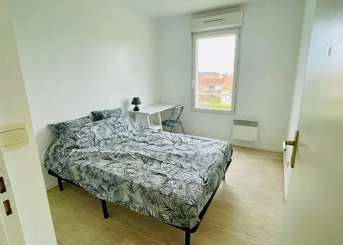 Сasa de vacaciones Maison Cosy, Bien Equipee, 15 Min Futuroscope, Chu *